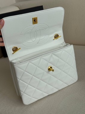 Chanel Premium 