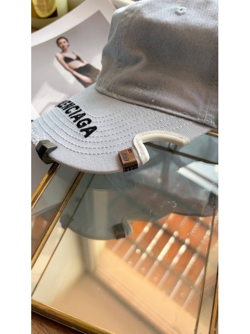 Кепка Balenciaga