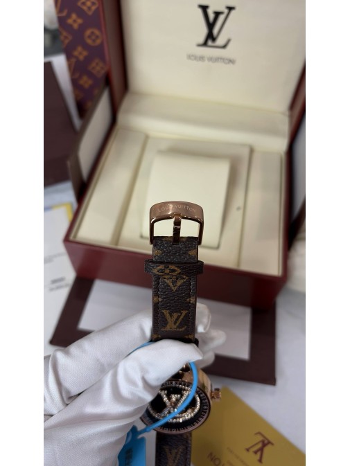 Годинник Louis Vuitton 