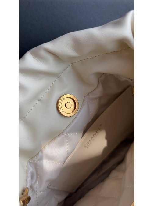 Chanel Premium 23/22