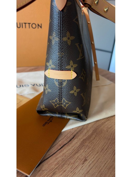 Louis Vuitton Premium