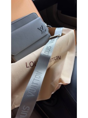 Louis Vuitton Premium 