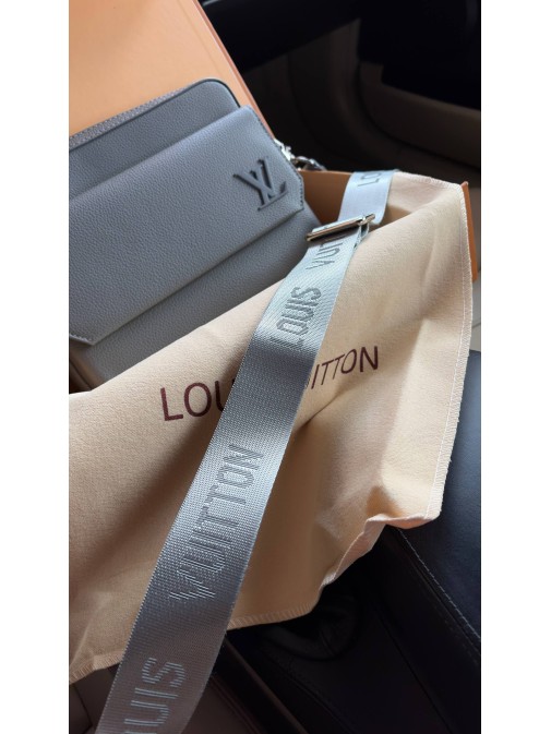 Louis Vuitton Premium 