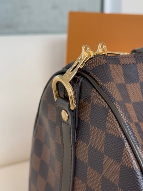 Louis Vuitton Premium 