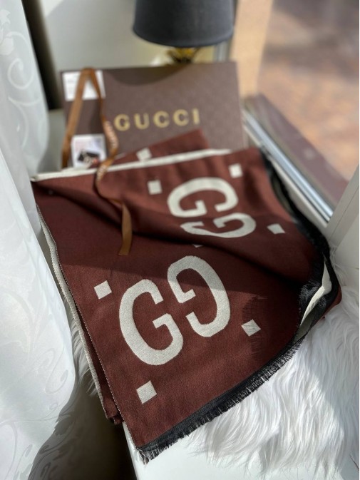 Палантин Gucci