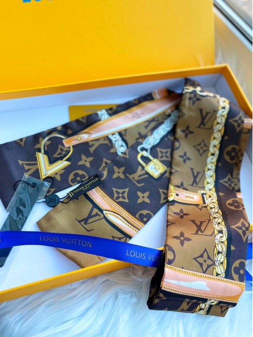 Твіллі Louis Vuitton