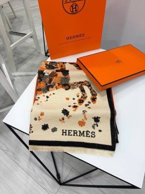 Палантин Hermes