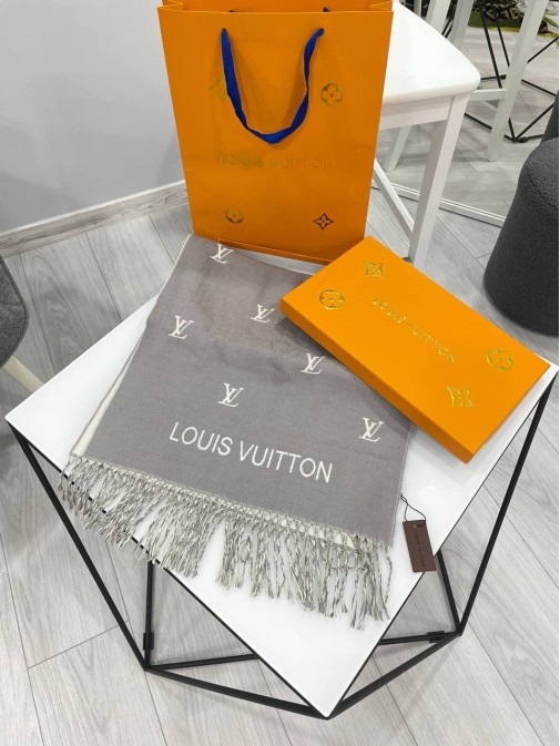 Шикарний, теплий палантин Louis Vuitton 