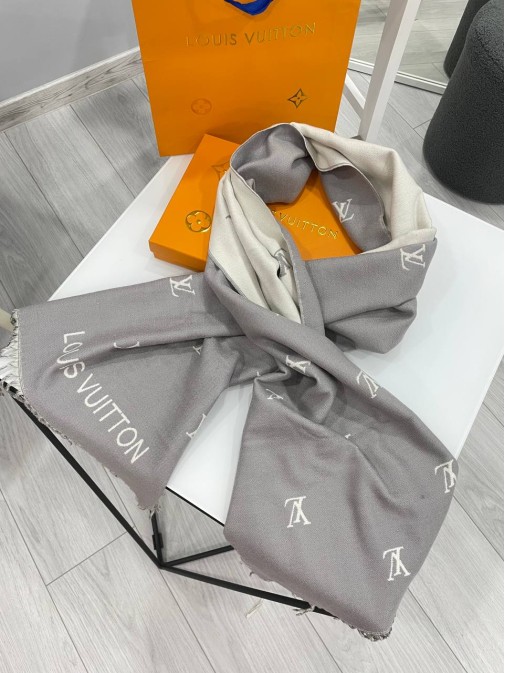 Шикарний, теплий палантин Louis Vuitton 