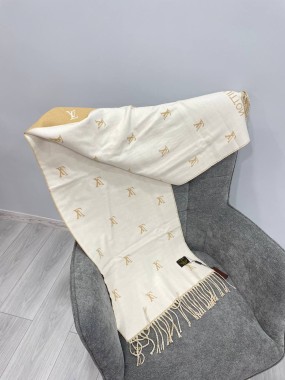 Шикарний, теплий палантин Louis Vuitton  