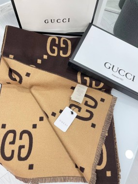 Палантин  Gucci 