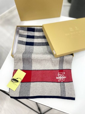 Палантин  Burberry