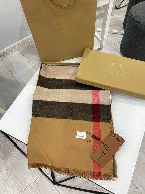 Палантин  Burberry  
