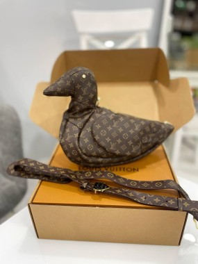 Louis Vuitton Premium :