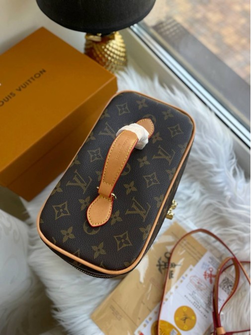 Louis Vuitton Premium