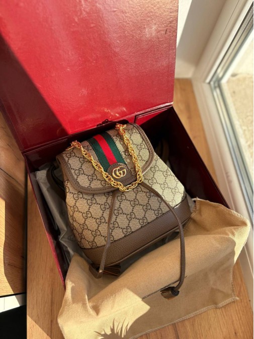 Gucci  Premium