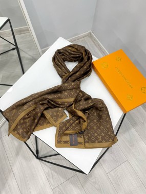 Платок Louis Vuitton 