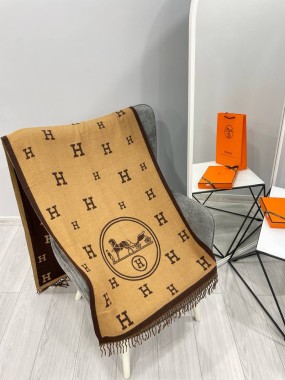 Палантин Chanel  