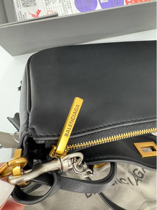 BALENCIAGA Premium 
