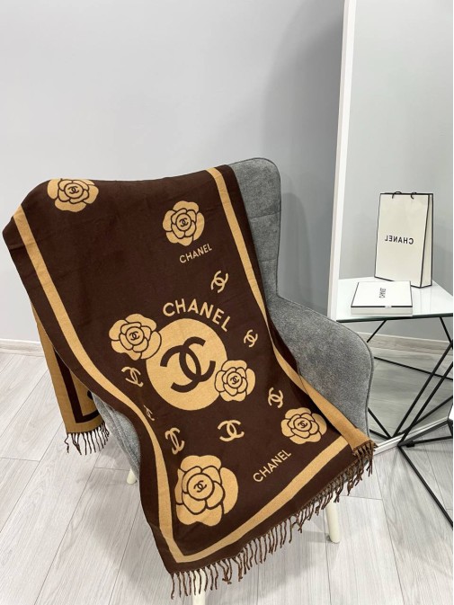 Шикарний, палантин Chanel 