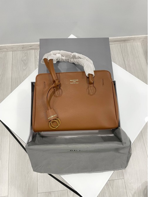 BALENCIAGA Premium   