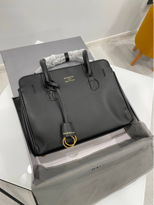 BALENCIAGA Premium  