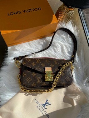 Louis Vuitton Premium 