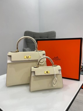 Hermes Kelly 20