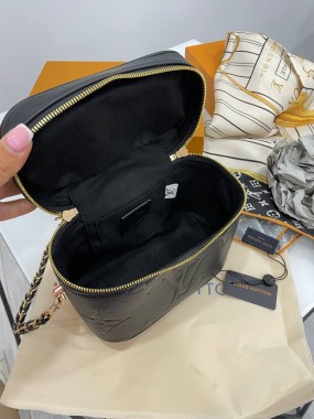 Louis Vuitton Premium