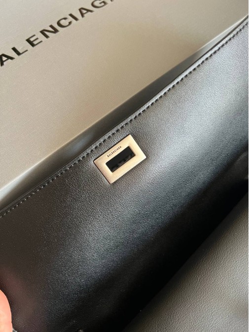 BALENCIAGA Premium 