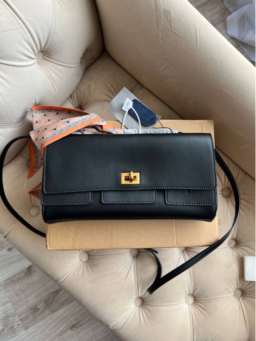 BALENCIAGA Premium 