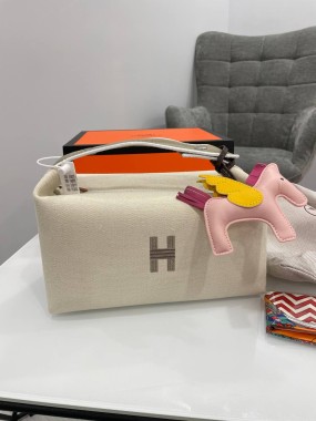 Hermes Premium  