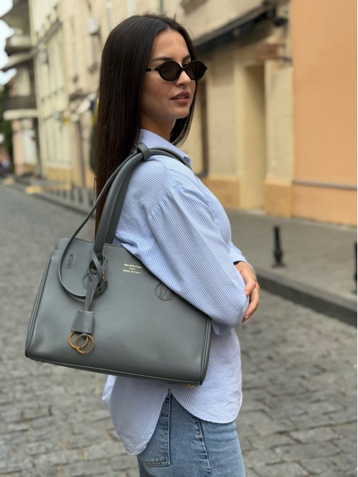 BALENCIAGA Premium 