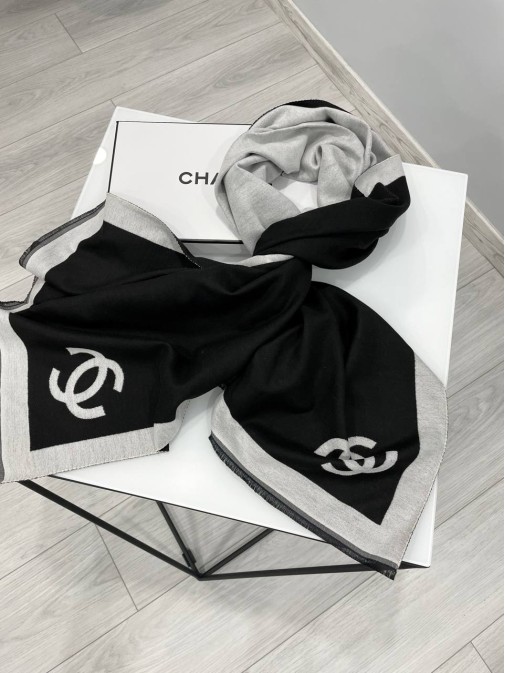 Шикарний палантин Chanel 