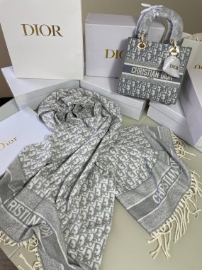 Палантин Dior  