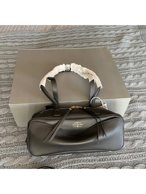 BALENCIAGA Premium 