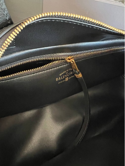 BALENCIAGA Premium 