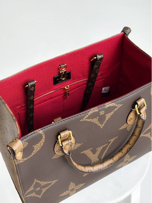 Louis Vuitton  Premium 