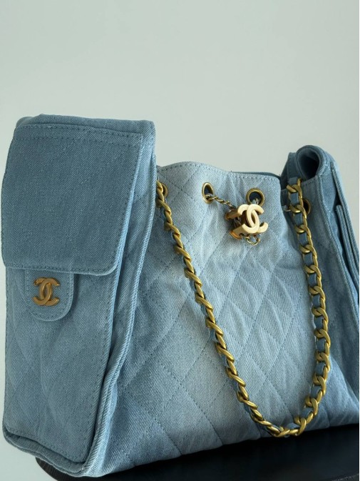 Chanel black Premium  