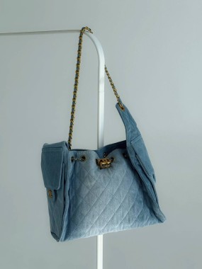 Chanel black Premium  