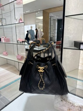 Chanel black Premium  