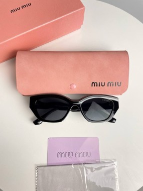 Окуляри Miu Miu 
