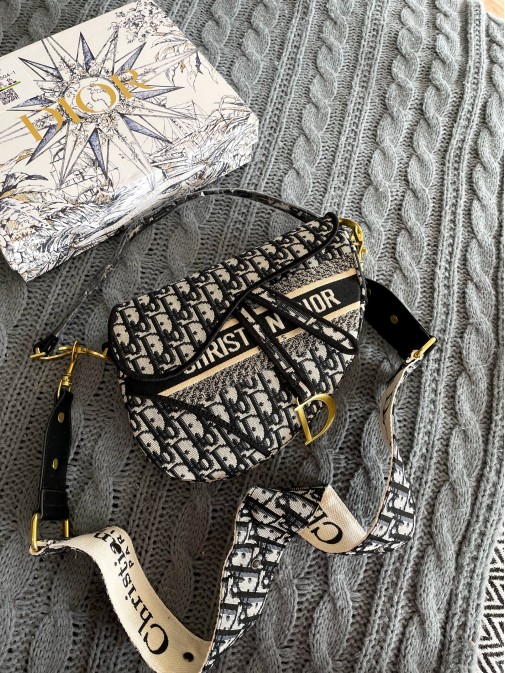 Dior Saddle (чорна) 