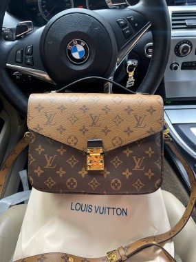Louis Vuitton Premium