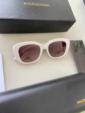 Окуляри Balenciaga