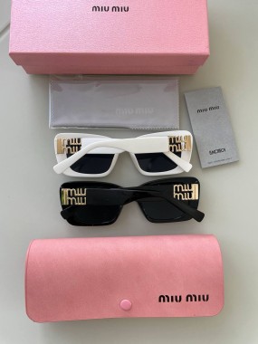 Окуляри Miu Miu 