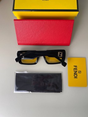 Окуляри Fendi