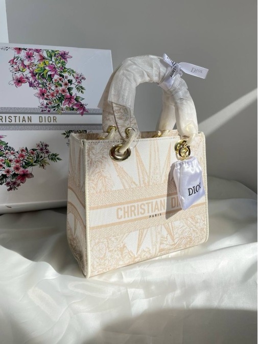 Dior Premium