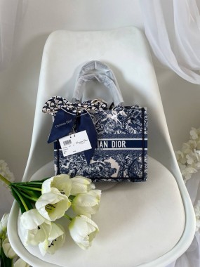 Dior Premium