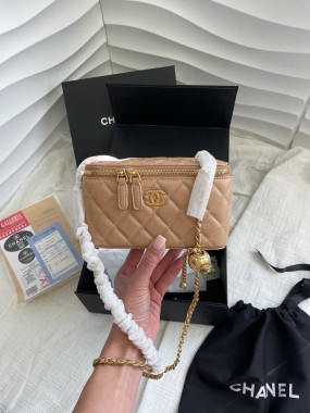 Chanel black Premium